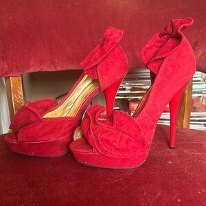 Anne Michelle red heels.
